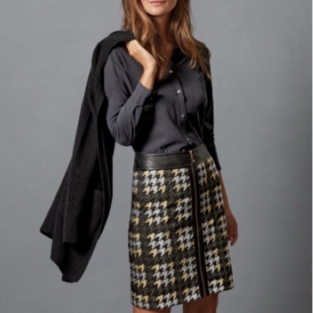 J. McLaughlin Houndstooth Keanna Mini Skirt - Black, Silver, & Gold